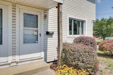 Cleveland Vacation Rental: Minutes To Downtown!