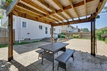 Cleveland Vacation Rental: Minutes To Downtown!