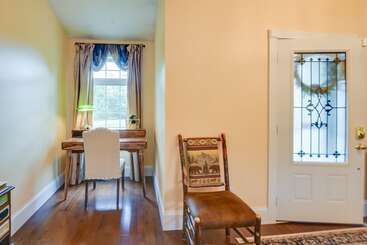 Conway Home W/ Private Hot Tub, Deck & Game Room!