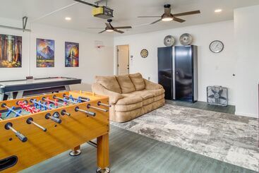 Walk To City Park: Family Friendly Show Low Home