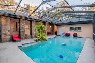 2 Mi To Busch Gardens: Retreat In Scenic Community