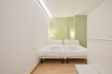 هتل Inside Barcelona Apartments Princep