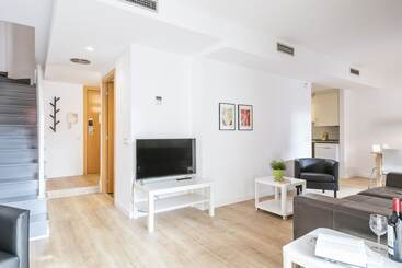 هتل Inside Barcelona Apartments Princep
