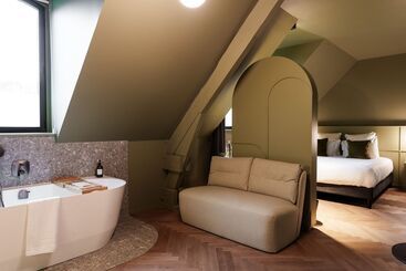 هتل La Maison Des Bienheureux