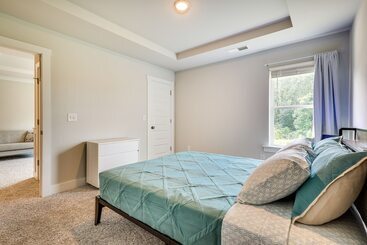 Huntsville Oasis W/ Basketball Court & Patio!