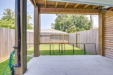 קוטג'' La Porte Home W/ Balconies: Walk To Beach!