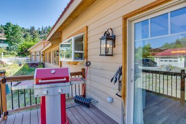 Magnificent Ouray Home W/ Deck & Mountain Views!