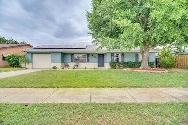 Melbourne Home W/ Pool & Patio, 6 Mi To Beach!