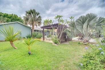 Melbourne Home W/ Pool & Patio, 6 Mi To Beach!
