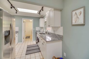 Melbourne Home W/ Pool & Patio, 6 Mi To Beach!