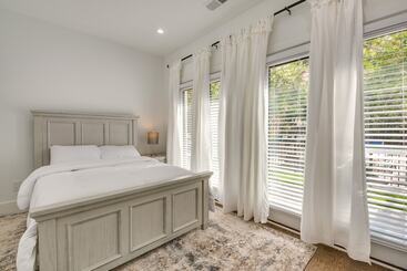 Modern Atlanta Home W/ Balcony: 2 Mi To Downtown!