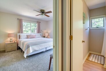 Walk To North Myrtle Beach: Family Friendly Home!