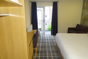 Oddfellows Hotel Bar & Restaurant