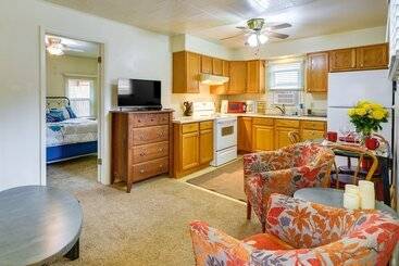 Quaint Cody Cottage W/ Grill: Walk To Downtown!