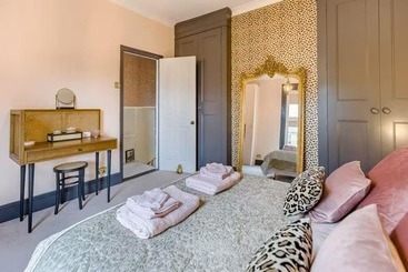 اقامتگاه Romantic 1 Bed House In Whitstable Real Gem !