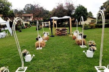 استراحتگاه Jumuia Conference And Country Home