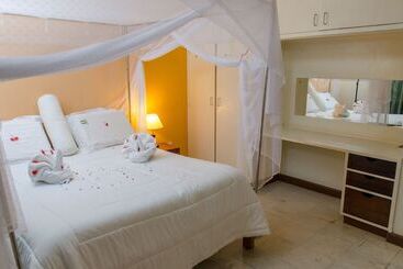 استراحتگاه Jumuia Conference And Country Home