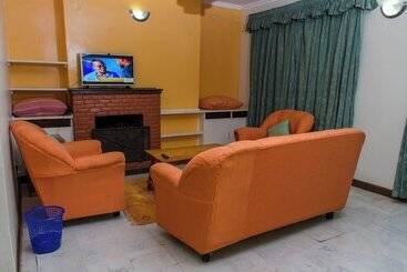 استراحتگاه Jumuia Conference And Country Home