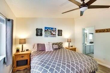 Riverfront Home W/ Deck, Near Mount Rainier!