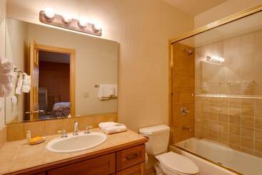 Hot Tub & Ski Shuttle: Rustic Breckenridge Retreat