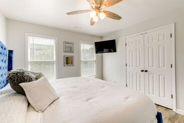 Spacious Atlanta Home ~ 2 Mi To Downtown!