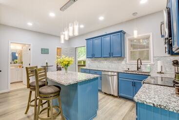 Spacious Atlanta Home ~ 2 Mi To Downtown!