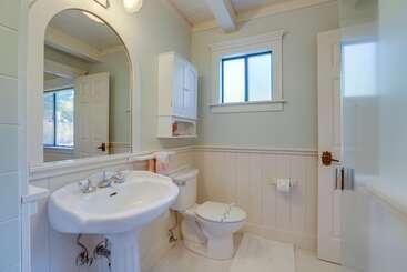 Spacious Tahoe City Retreat < 2 Mi To Lake Tahoe!