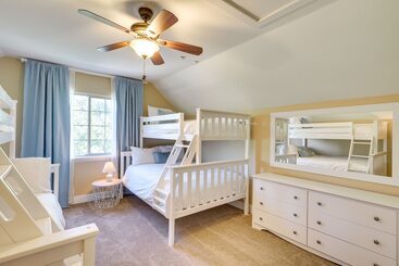 Spacious Utah Retreat W/ Deck, Grill & Fire Pit!