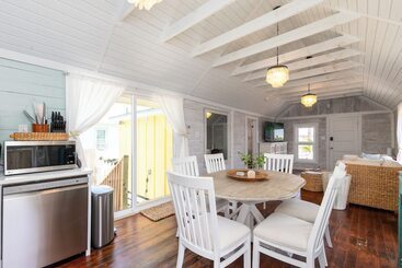 Sunkissed Cottage