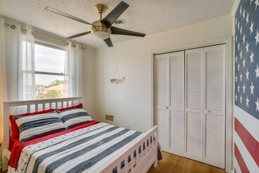 コテージ Sunny Corolla Home: Walk To Beach!