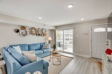 Wildwood Home W/ Deck   Walk To Beach + Boardwalk!