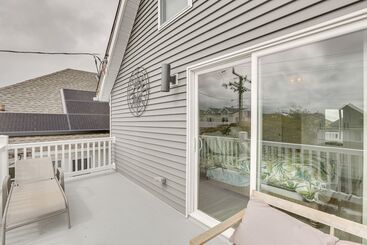 Wildwood Home W/ Deck   Walk To Beach + Boardwalk!