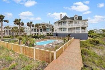 502 Ocean Blvd By Avantstay Beach Front Home W/ Pool & Ocean Views!