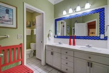 502 Ocean Blvd By Avantstay Beach Front Home W/ Pool & Ocean Views!