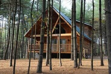 Cabins At Pine Haven