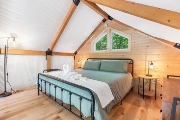 コテージ Hidden Hollow   Desirable Ozark Glamping!