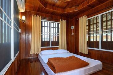 호텔 Beung Sampathuan Nakornchaisri Resort