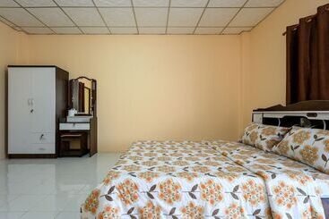 호텔 Beung Sampathuan Nakornchaisri Resort