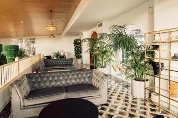 هتل Estefania Boutique Suites
