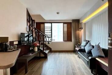 هتل Lander Grand