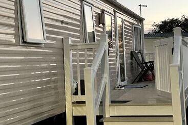هتل Lovely 4 Bed Lodge In Great Yarmouth