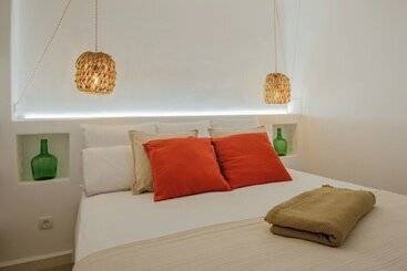 هتل Moona Hostal Altea