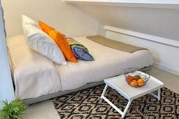 هتل Moona Hostal Altea