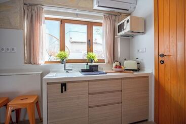 هتل Moona Hostal Altea