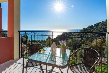 هتل Pelekas Beach Escape By Konnect