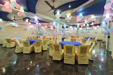 هتل Ratan Palace By Evara