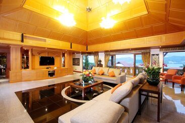 هتل Reuan Thai Villa
