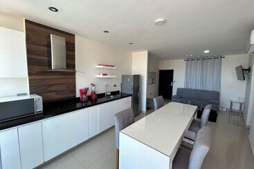 هتل Suites Rubi