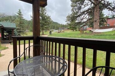 Mountain Shadows Resort