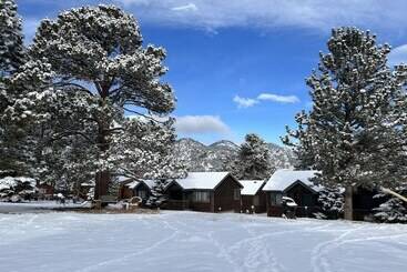 Mountain Shadows Resort
